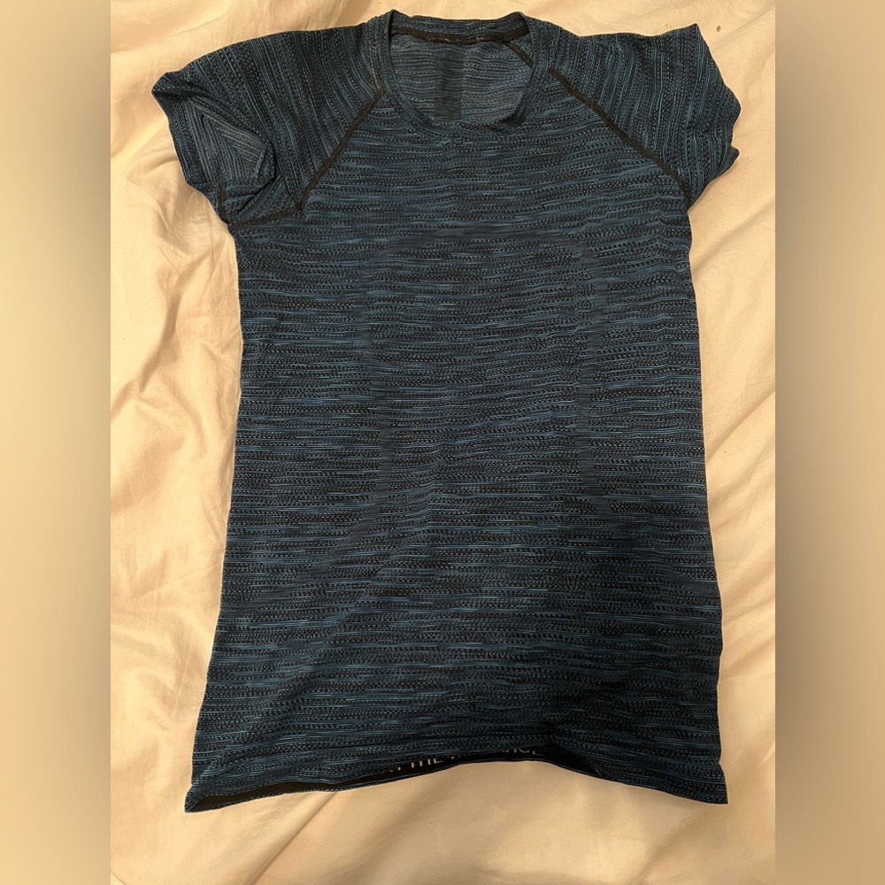 Lululemon swiftly tech short sleeve